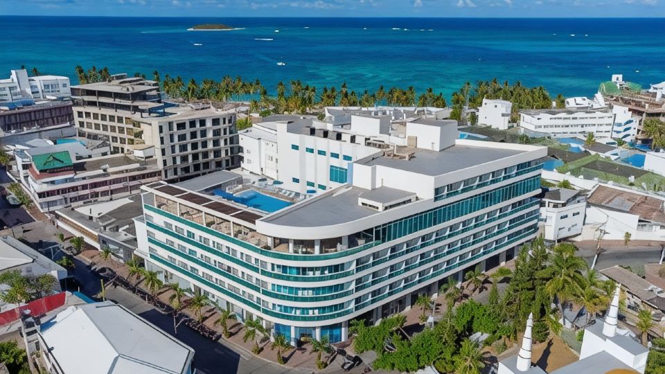 Aquamare Hotel