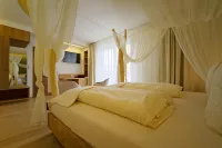 Pension Laa Natura Hotels in Seefeld-Kadolz