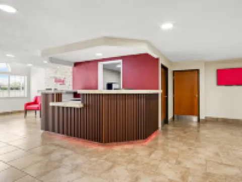 Red Roof Inn & Suites Euless - DFW Airport Southwest Hotels in Euless