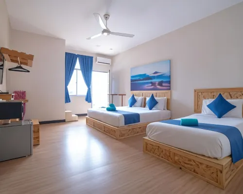 Paretto Seaview Hotel Các khách sạn gần Trung tâm thương mại Element