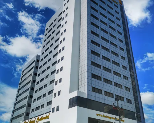 Hotel Grand Continental Kuching Hotels near Cat Monument