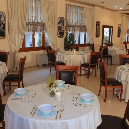 Famissi Hotel