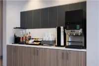Best Western Premier Hotel at Fishers Landing - servizio colazione