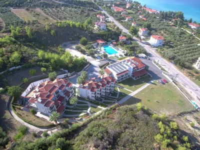 Halkidiki Palace Hotels near Folk Museum of Polychrono