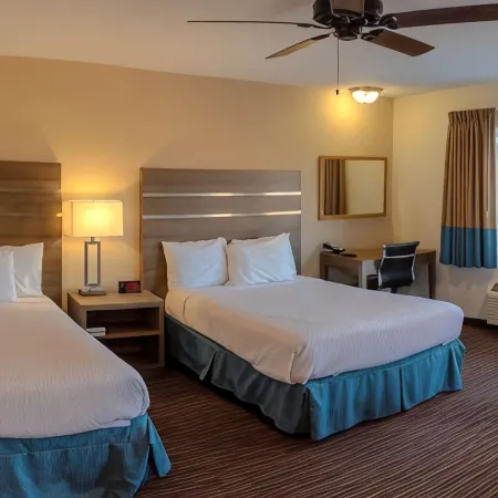 Rodeway Inn Near University-Gateway to Yosemite