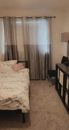 Harbour Landing Family Home Отели рядом с достопримечательностью «Университет Реджайна»