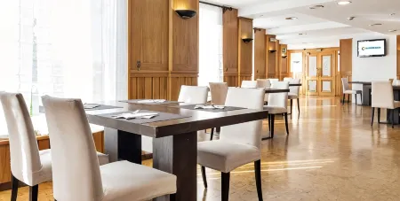 Hotel Ilunion Las Lomas