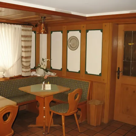 Jokebes Отели в г. Нетфен