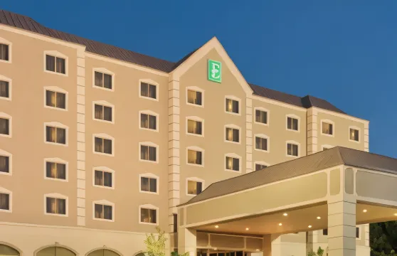 杜勒斯機場希爾頓安泊套房酒店