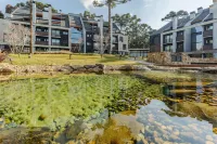 Apt with Balcony in the Heart of Gramado - Mlu0306