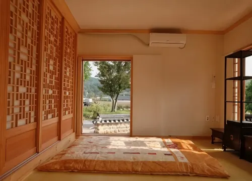 Gwiae Traditional House