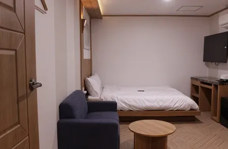 Dangjin Jun Motel Отели рядом с достопримечательностью «Sapgyocheon Observatory»