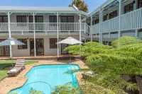 Loerie Guest Lodge - Pools