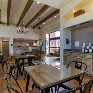 Best Western Paint Pony Lodge