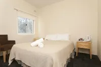 Shortland Budget Accommodation - 2-Star