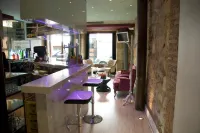 Albergue Revolutum Hostel - Homestays