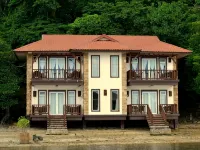 El Rio y Mar Resort