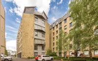 NEW LISTING 4BR Penthouse with Elevator, Stunning Views, Perfect City Location Hotel a Broughton