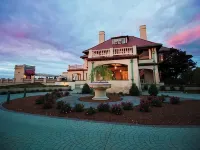 Charming 3-bedroom condo in Endicott Village at Ocean Edge Resort & Golf Club Hotels in Brewster