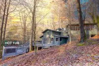 Incredible Smoky Mtn Lodge w/ Hot Tub Trails & Creek