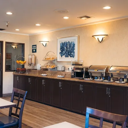 Maple Tree Inn