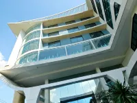 The Xtreme Suites 방카피 주변 호텔
