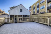 Beautiful Roscoe Village/Hamlin Park 4 bed 3 bath.