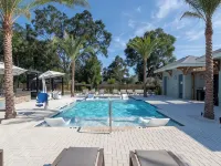 Landing Apartments Pensacola - Belleview Heights Hotels in Bellview