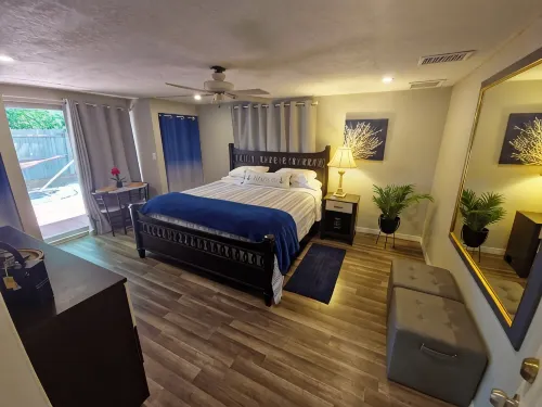 Pet-Friendly Gulf Coast Cottage, Fenced Yard, Game Room, Near Beach & Springs - Wifi
