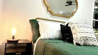 Cozy, new and modern guesthouse. Don’t get a hotel, get a VILLA!
