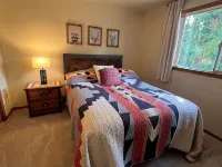 Relaxing Chalet Awaits Your Adventures 4 Bdrms, BBQ, Deck, Mt. Views, & More! ウェルチズのホテル