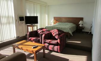 Dali Suites -Accommodations in Playas de Tijuana