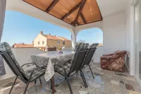 Apartments Neva - 3-Star
