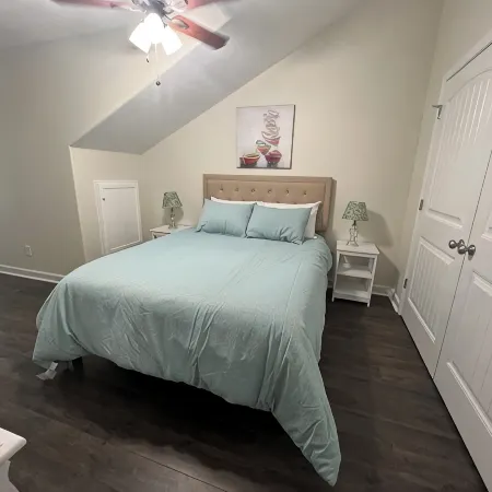 Home Sweet Home 3/2 Townhome Close to Downtown Thomasville