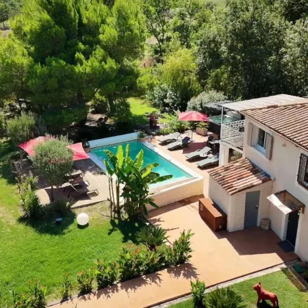 Villa Alyzea