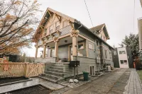 Warm & Cozy 2Br in Wallingford, Skyline Peek Hotels in Wallingford