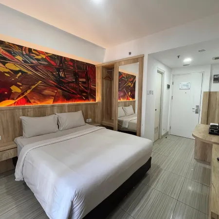 Praya Room