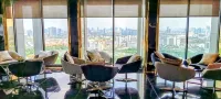 The Clev Riverline Condo - bar