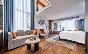 Starwood Future Loft Suite Meisu Hotel (Changsha South Railway Station · Duhua Road Metro Branch)