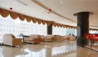 Taihe Longxin Hotel - parking