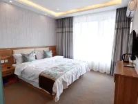 Qilong Express Hotel (Tumen's Second Department Store)