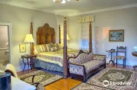 Corners Mansion Inn - A Bed and Breakfast - balcony