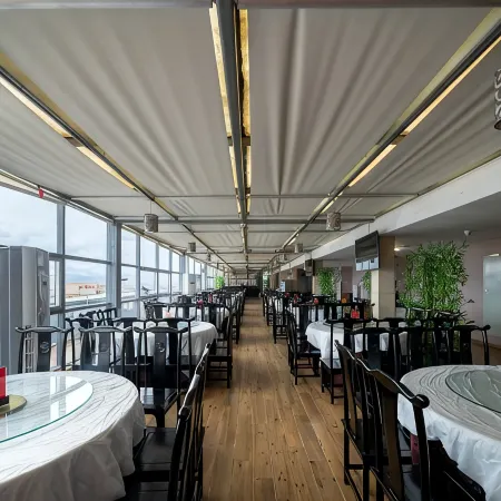 Yunpeng Sunshine Holiday Hotel