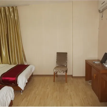 Longchang Yage Hotel