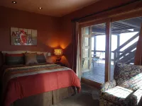 8 Bedrooms, Sleeps 18, 12 bath, Movie theater, Spa, Hot tub, ELEVATOR