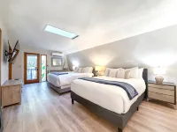 Forest Home with Deck, EV Charger, King Beds