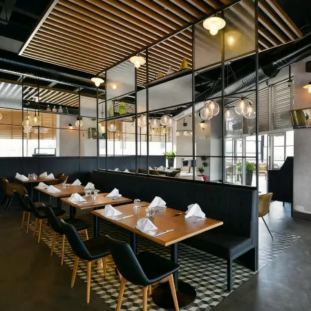 Park Inn by Radisson Istanbul Ataturk Airport Отели рядом с достопримечательностью «Багджылар»