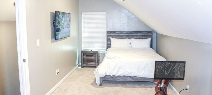 Lovely 3BR 3BA Home minutes from Airport/Downtown Atlanta イースト・ポイントのホテル