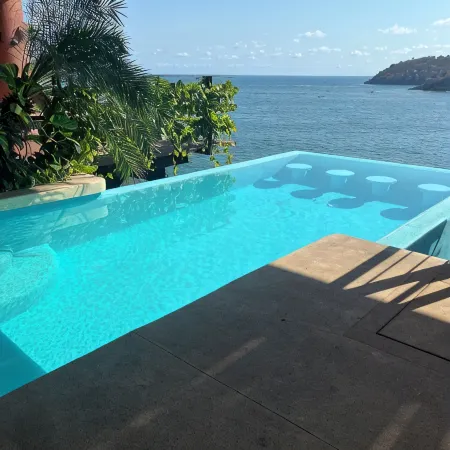 Casa 4  Panoramic Bay Views•Private Plunge Pool•Walk to Playa la Ropa