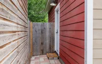 Downtown Cody Barn BnB; Sleeps 2 w/ A/C!